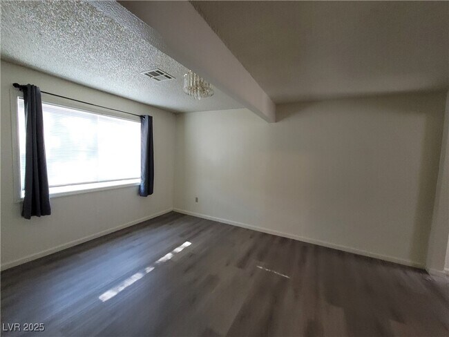 Building Photo - 2784 Belcastro St