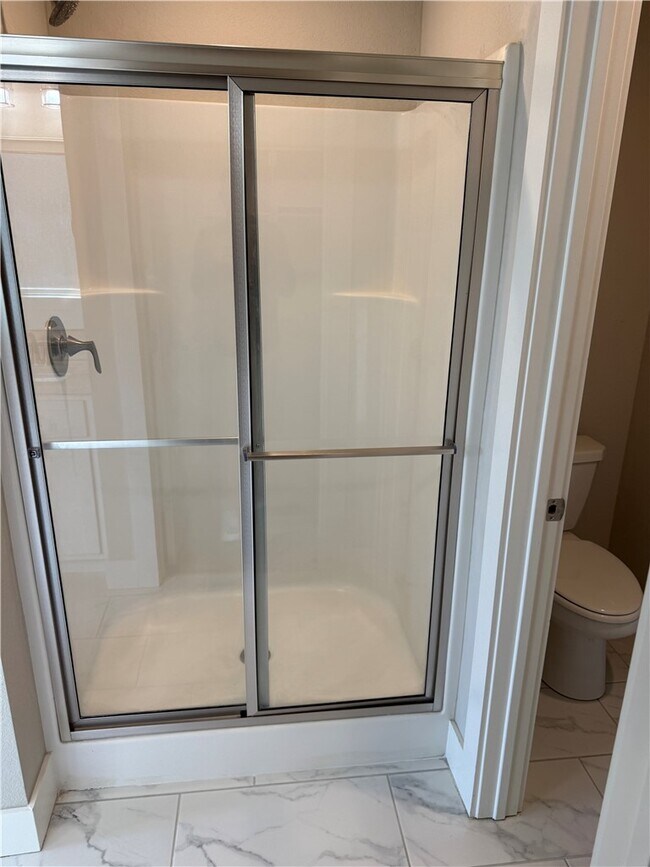 Building Photo - 28 Kincardine Dr