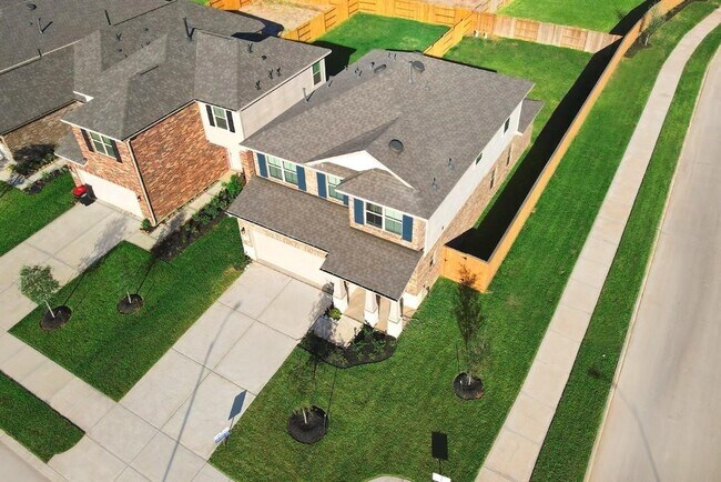 Primary Photo - 400 Camino Bay Dr