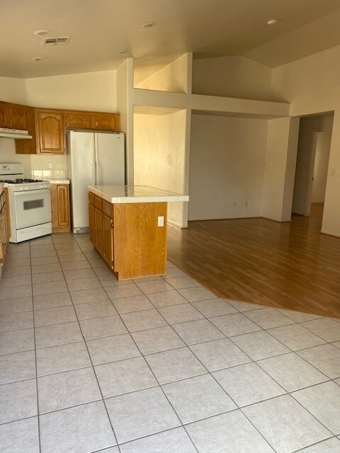 Building Photo - 1056 Menands Ave