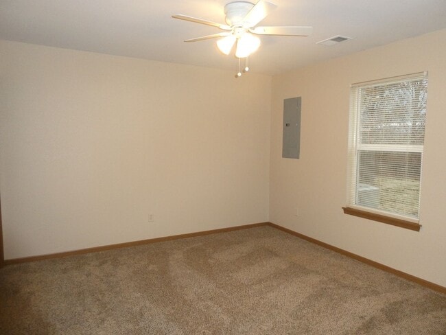 Building Photo - 3 bd 2 bath - Grain Valley