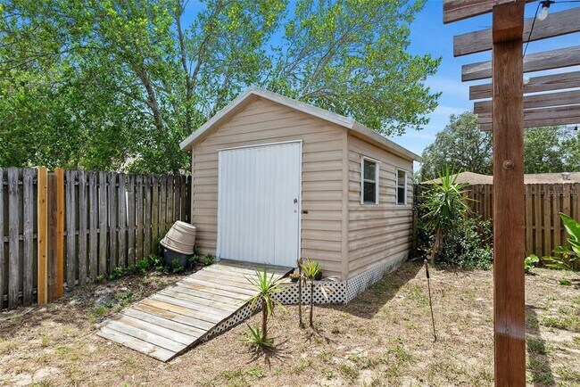 Building Photo - 11366 Riddle Dr