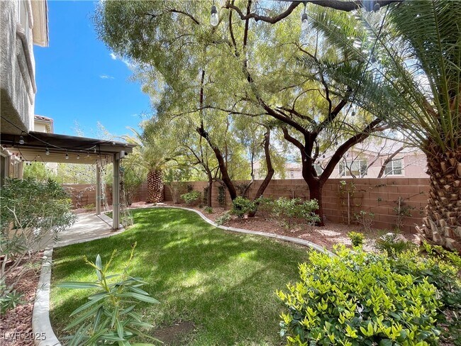 Building Photo - 11761 Del Sur Ave