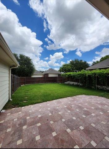 Building Photo - 7812 Pleasant Valley Tr