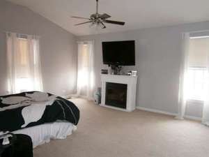 Building Photo - 431 Nelson Dr