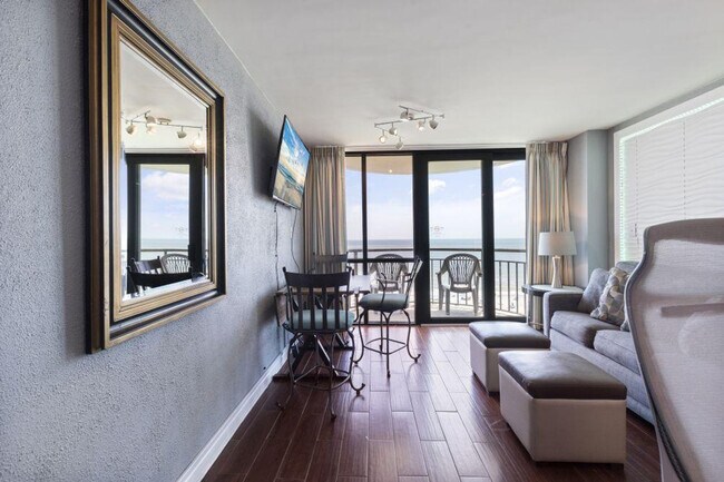Building Photo - 2310 N Ocean Blvd