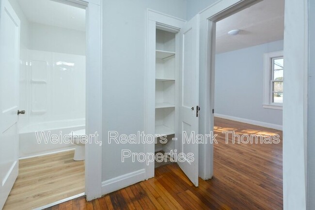 Building Photo - 3701 Turrentine St
