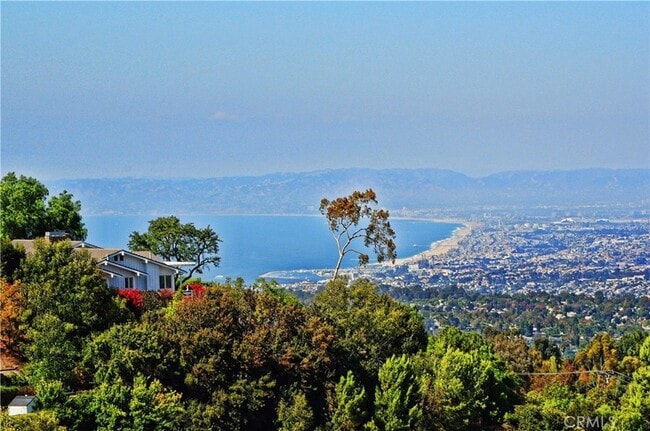 Building Photo - 67 Eastfield Dr