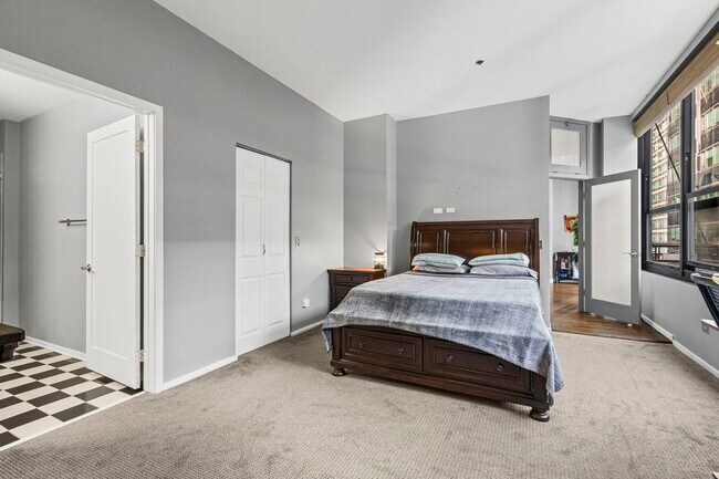 Building Photo - 130 S Canal St