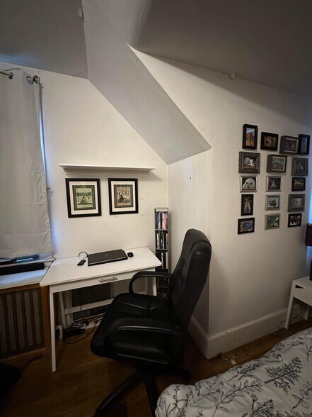 Building Photo - 78 Brington Rd