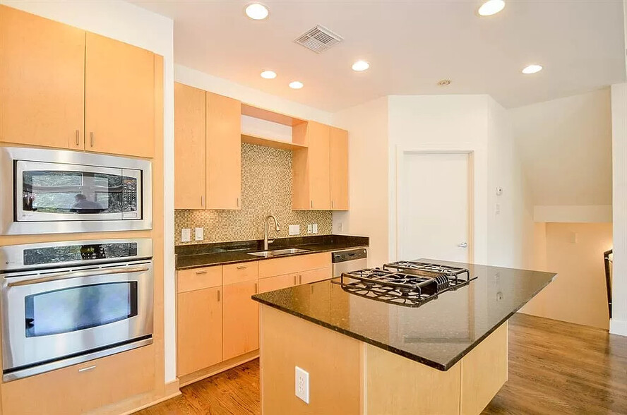 2nd Floor - Kitchen - 2221 Hadley St