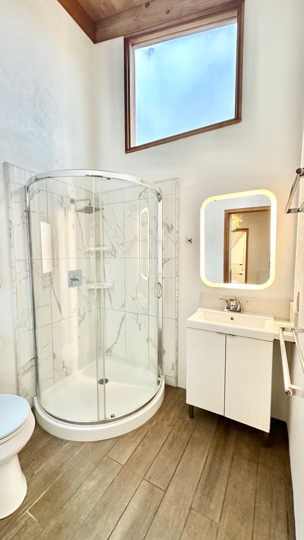 Building Photo - Beautiful Custom, Detached Guest Home on Stunning, Private, Gated, Country Property in Fallbrook!