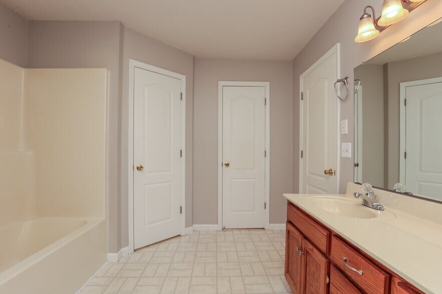 Building Photo - 314 Kirtley Ct