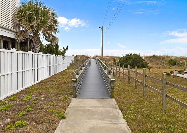 Building Photo - 305 Money Island Dr