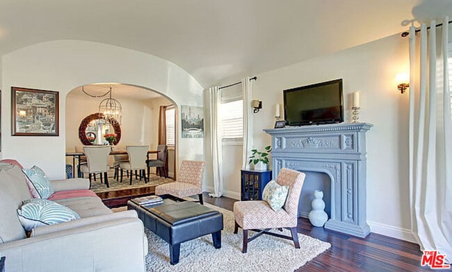 Building Photo - 2315 Cochran Ave