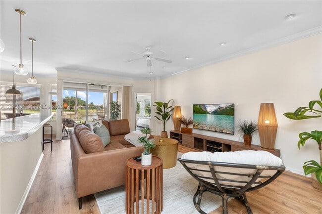 Building Photo - 1896 Crestview Way