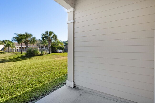 Building Photo - New 3/2.5 Townhome in Ormond Beach