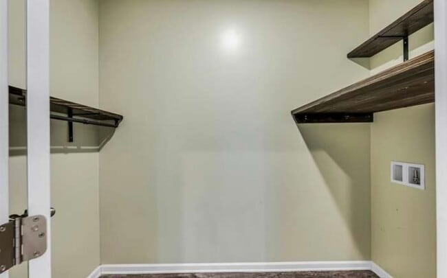 Laundry Room - 109 Fellington Ct