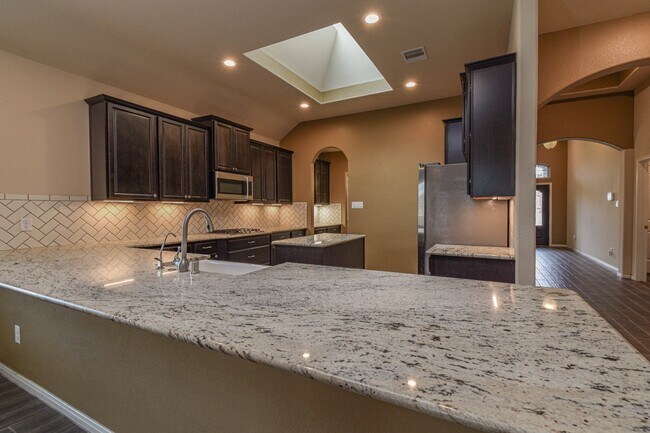 Building Photo - 14149 Isle Royal Ln