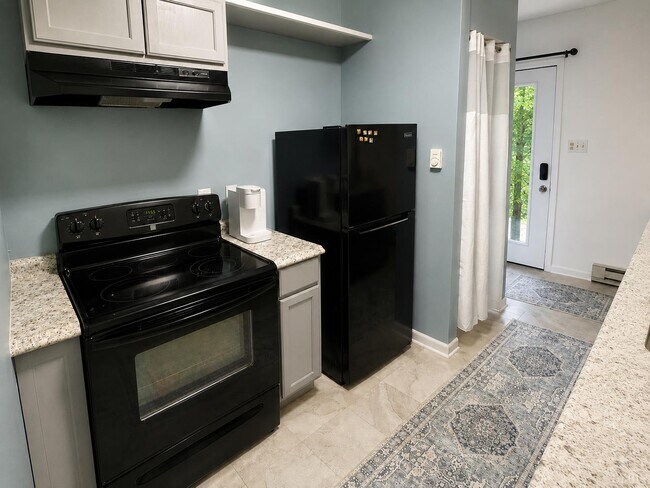 Building Photo - 2213 Tanners Ridge