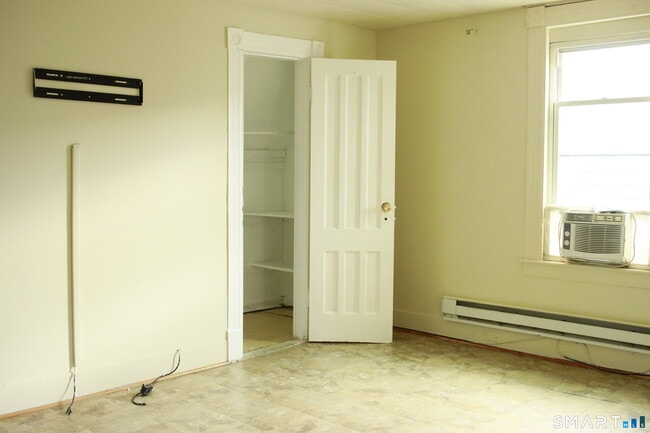 Building Photo - 175 Chestnut Ave