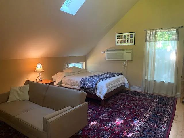 Studio living space - 1621 W Hays St