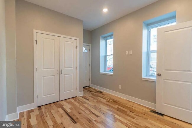 Building Photo - 2000 S Opal St