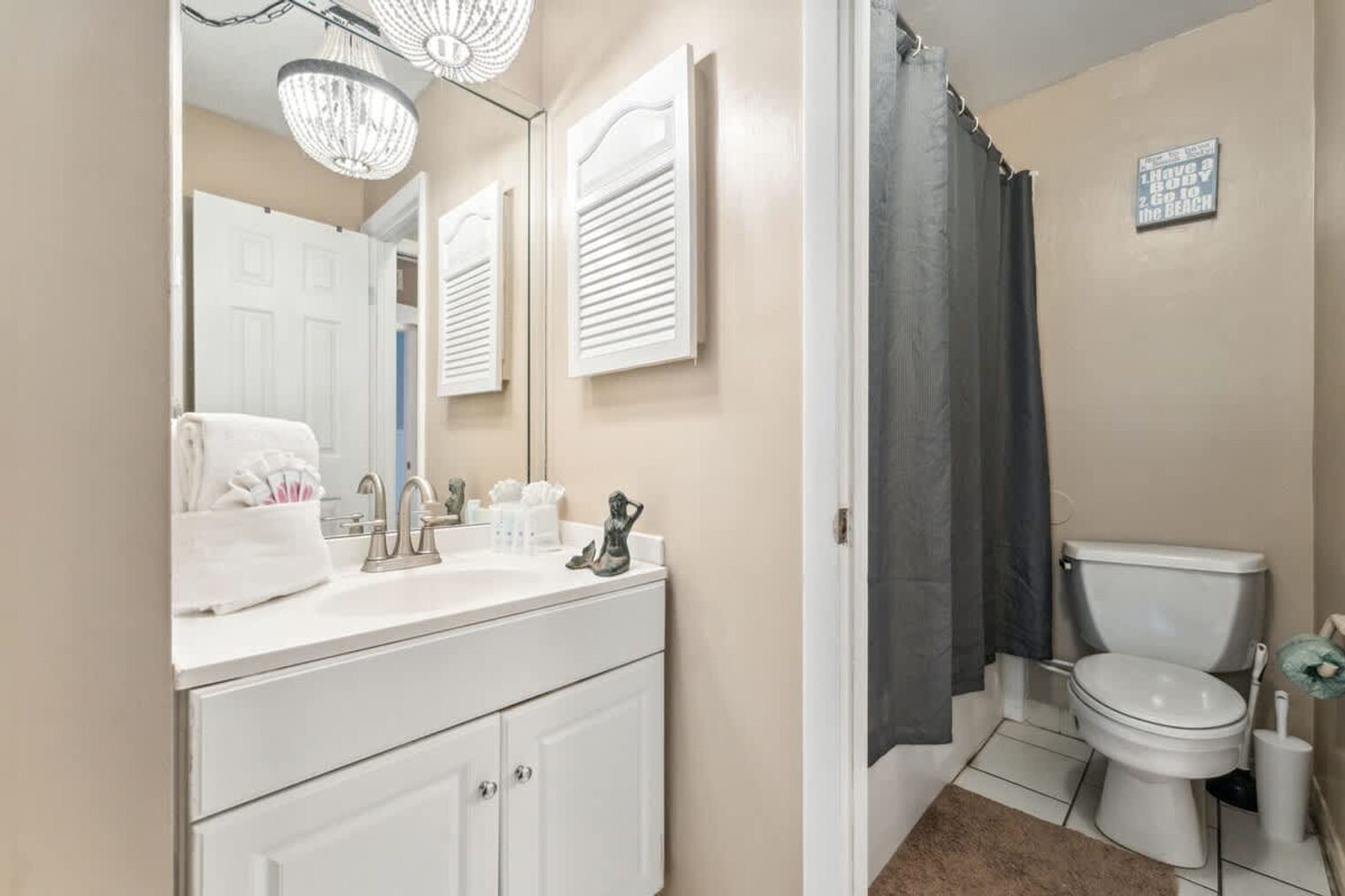 Building Photo - 8743 Thomas Dr