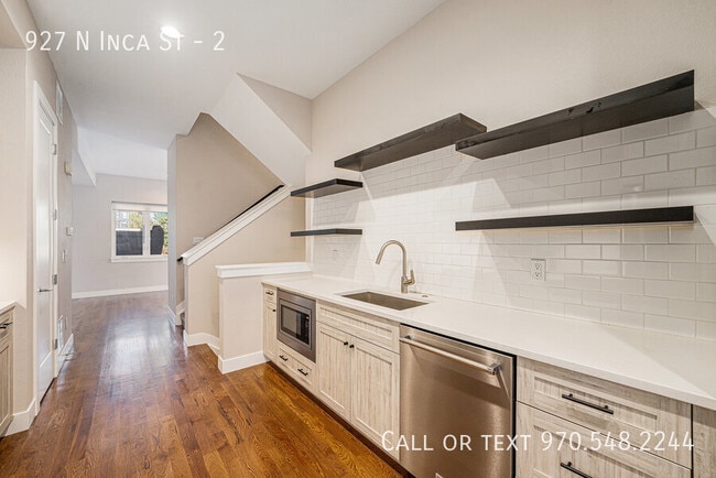 Building Photo - 927 N Inca St