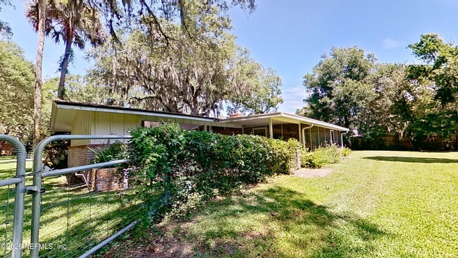 Building Photo - 1301 Kings Rd