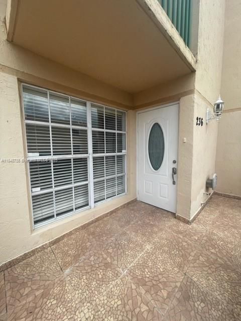 Primary Photo - 1990 SW 121st Ct