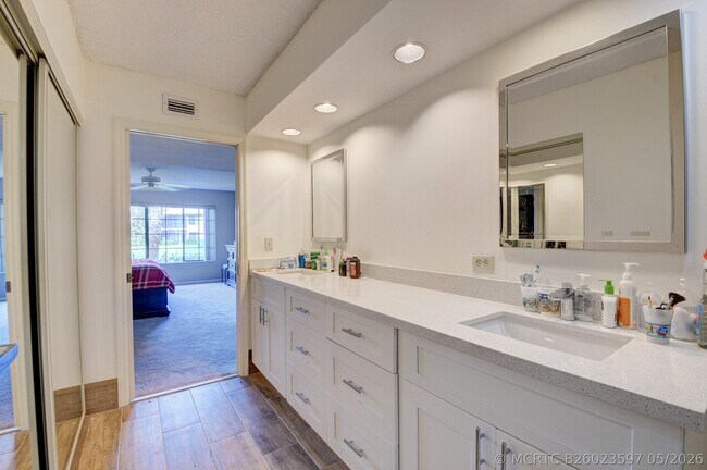 Building Photo - 15711 Loch Maree Ln