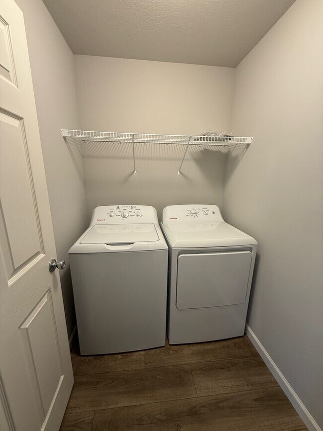 Building Photo - Nice New SIngle Family Home on Elkhart's NE Side