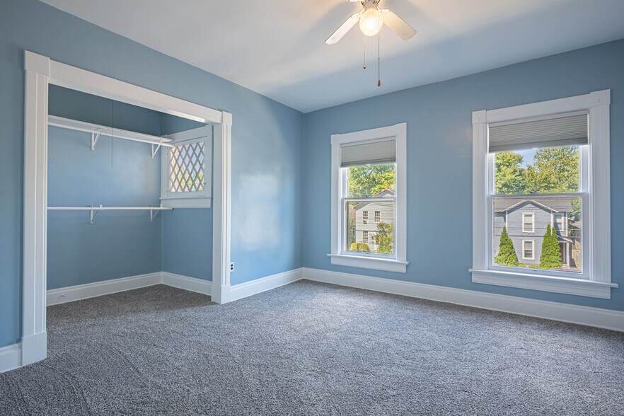 Building Photo - 554 Wyoming St