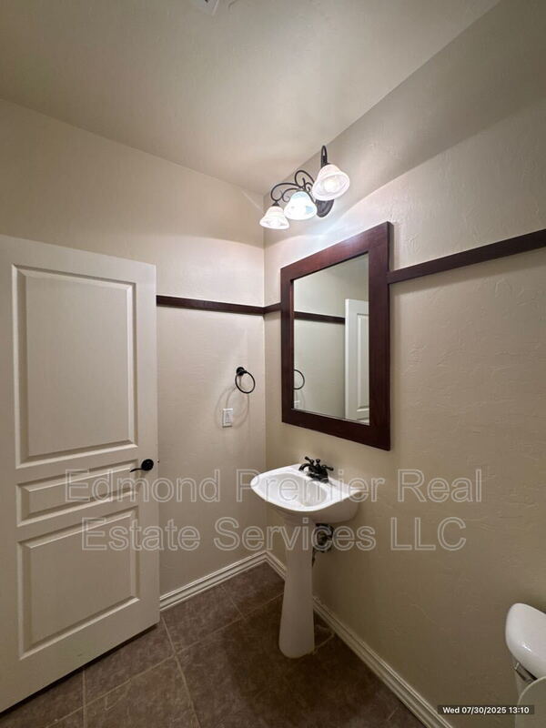 Building Photo - 3024 FireWheel Rd