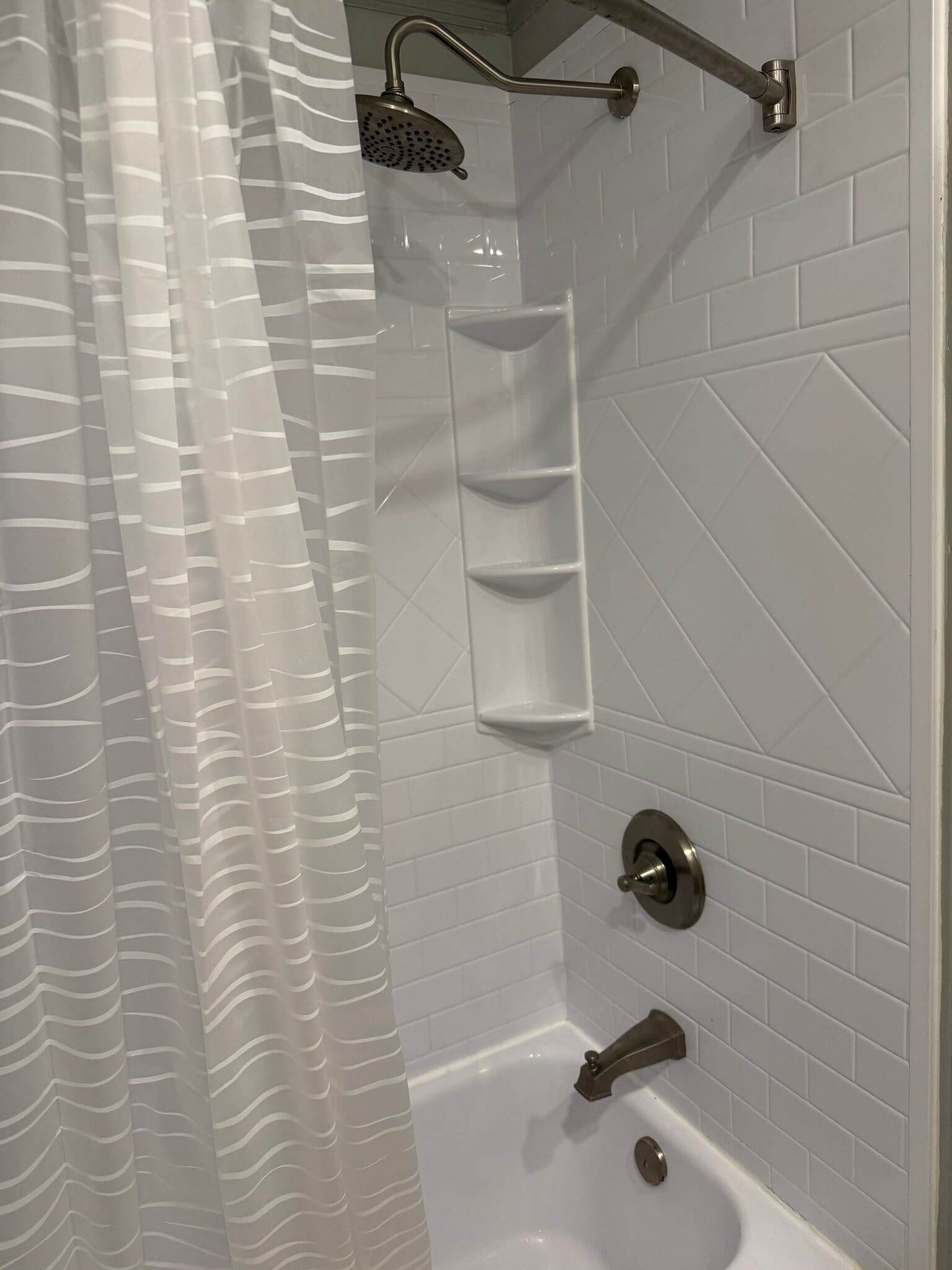 Building Photo - 212 White Oak St