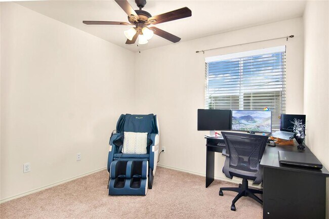 Building Photo - 14416 Lewis Carroll Ln