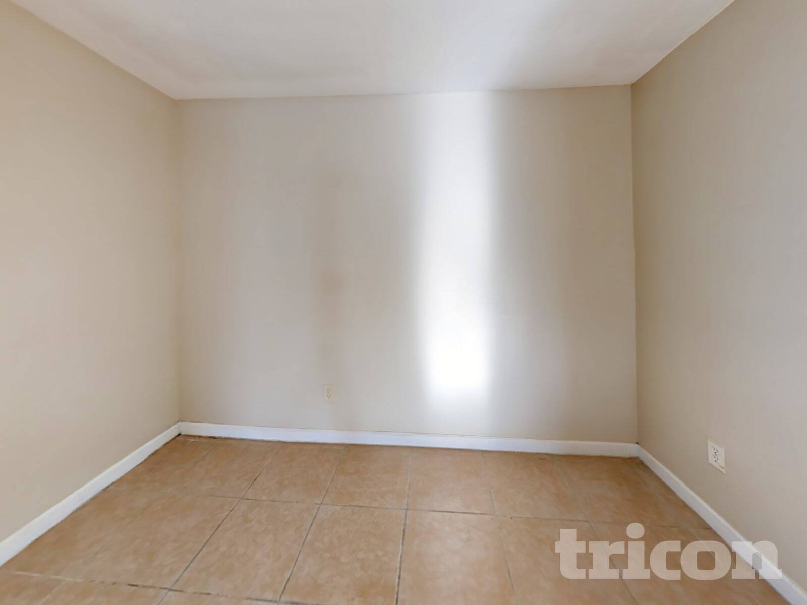 Building Photo - 2125 El Campo Ave