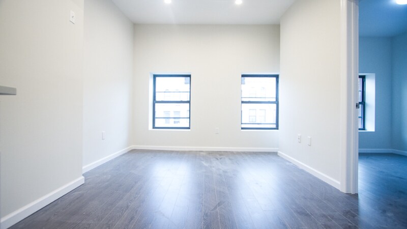 Building Photo - 594 Franklin Ave