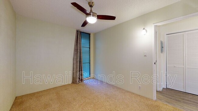 Building Photo - 95-273-273 Waikalani Dr