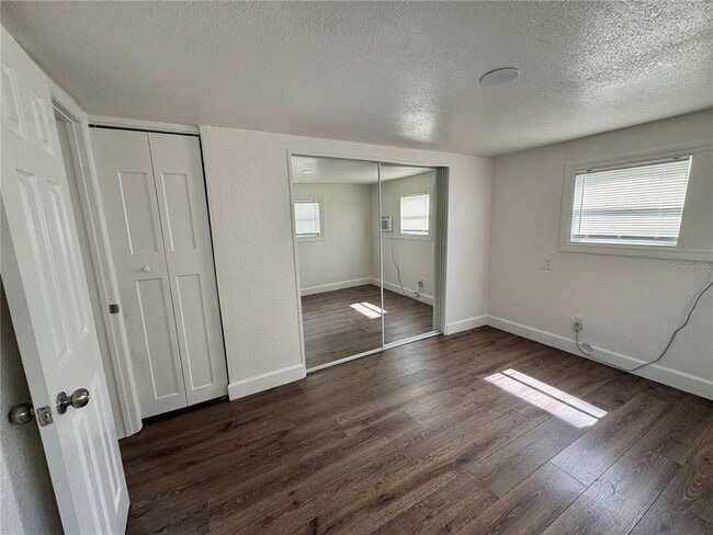 Building Photo - 108 Laureti Ln