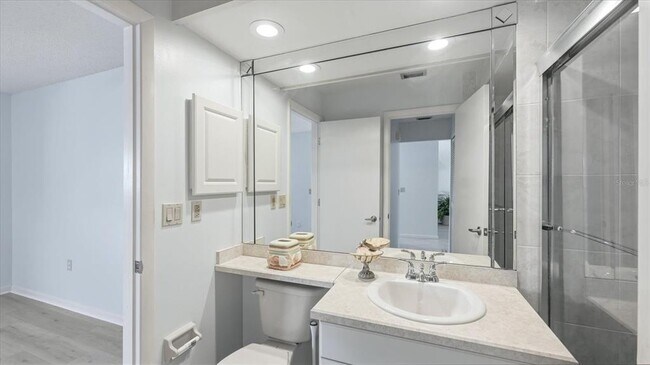 Building Photo - 5350 Myrtle Wood