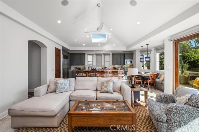 Building Photo - 926 Duncan Ave