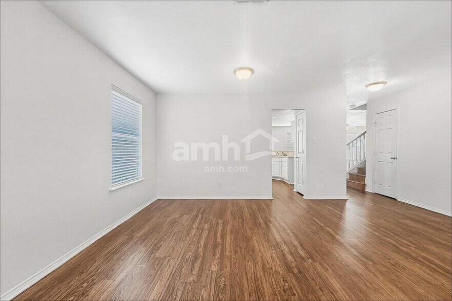 Building Photo - 1135 Trinity Trl