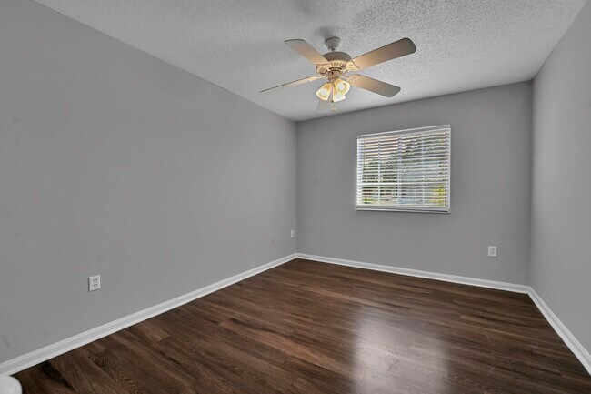 Building Photo - 3594 NW Adriatic Ln