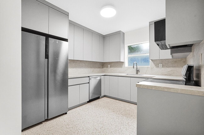 Building Photo - 341 NW 43rd St