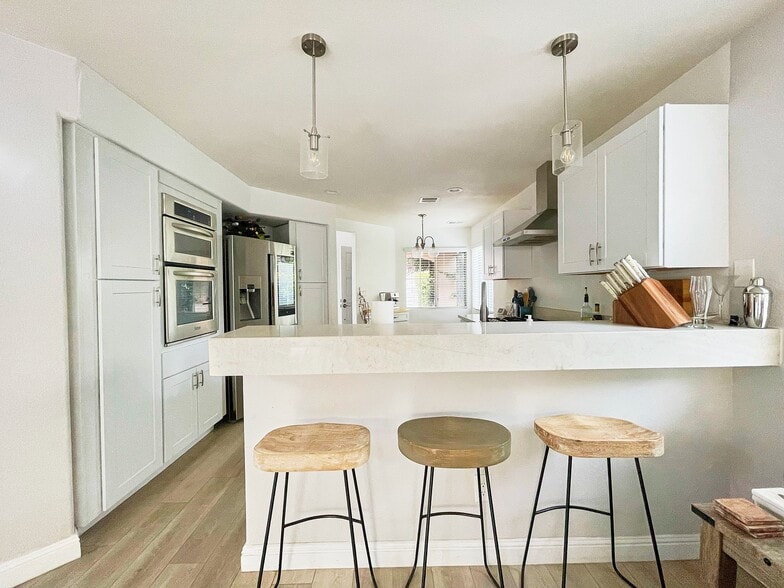 Building Photo - 951 Norella St