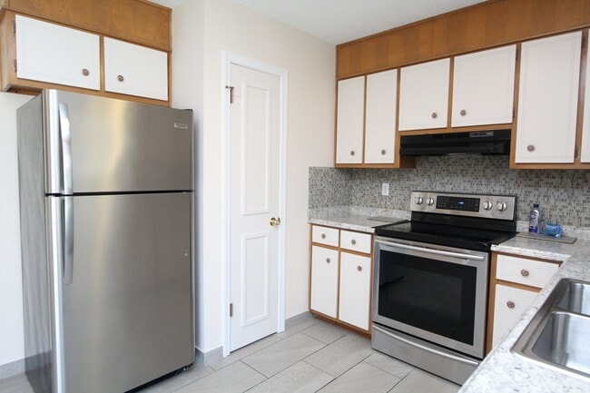 Building Photo - Milton Home with Modern Kitchen, Open Livi...