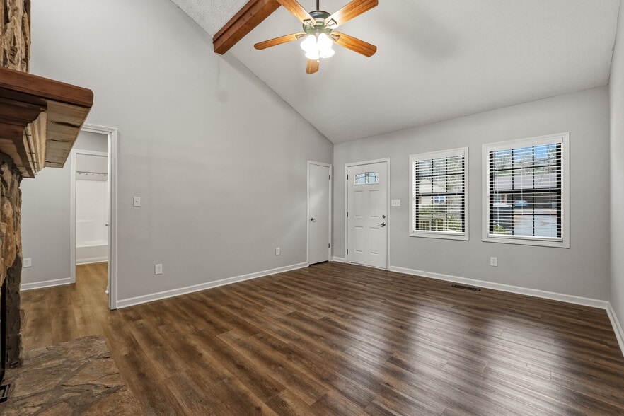 Living room - 4357 Marjorie Road Southwest