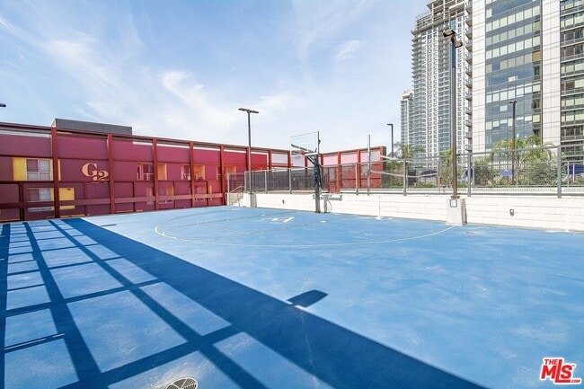 Building Photo - 1100 S Grand Ave